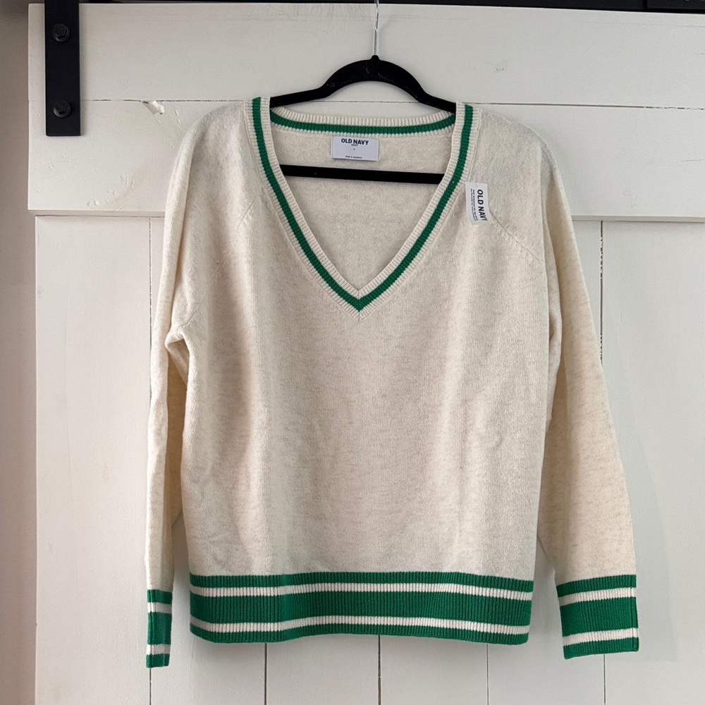 Old Navy Cream SoSoft Loose V-Neck Sweater Green Trim L Large NEW with TAGS